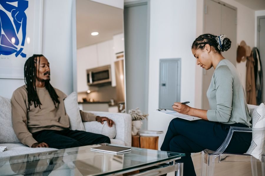 A conversation in a therapy office